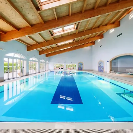 Oasis Parque Ground Floor With Pools, Jacuzzi & Tennis * Portimao