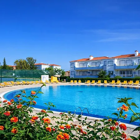 Oasis Parque Ground Floor With Pools, Jacuzzi & Tennis Portimao