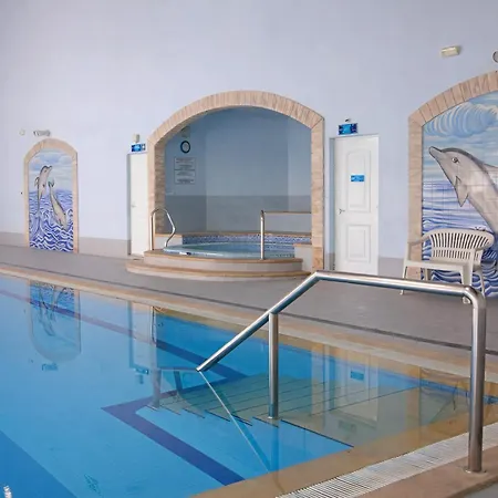 Oasis Parque Ground Floor With Pools, Jacuzzi & Tennis * Portimao