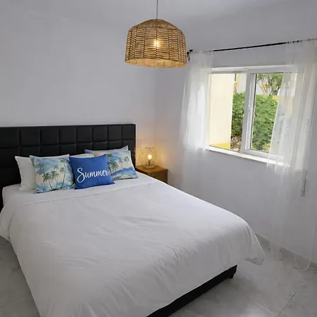 Oasis Parque Ground Floor With Pools, Jacuzzi & Tennis Apartment Portimao