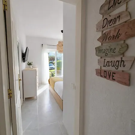 Oasis Parque Ground Floor With Pools, Jacuzzi & Tennis Portimao